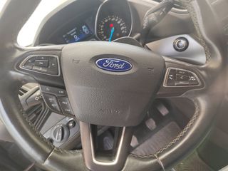 Ford Kuga 2017-thumb-12
