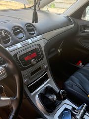 Ford S-Max 2009-thumb-4