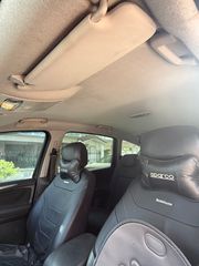 Ford S-Max 2009-thumb-5