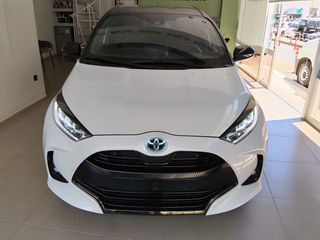 Toyota Yaris 2022 1.5 HYBRID BI-TONE