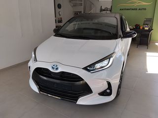 Toyota Yaris 2022 1.5 HYBRID BI-TONE-thumb-5