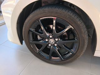 Toyota Yaris 2022 1.5 HYBRID BI-TONE-thumb-9