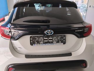 Toyota Yaris 2022 1.5 HYBRID BI-TONE-thumb-36