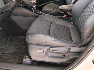 Toyota Yaris 2022 1.5 HYBRID BI-TONE-thumb-25