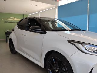 Toyota Yaris 2022 1.5 HYBRID BI-TONE-thumb-34