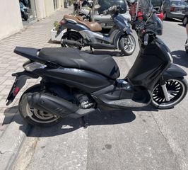 Piaggio Beverly 300 2018-thumb-1