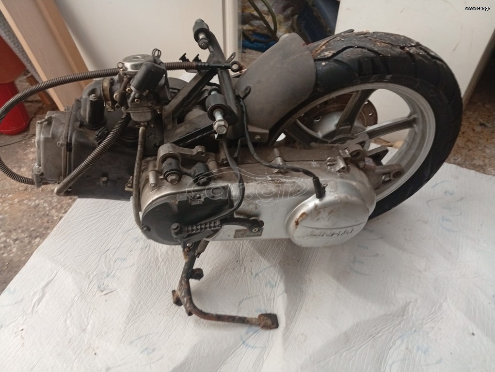 Κινητήρας για gy6 scooter κινέζικο και πολλά άλλα μοντέλα200 κυβικά με 2200 χιλιόμετρα άριστος.