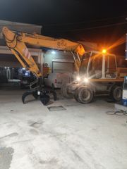 Εκσκαφέας Με Λάστιχα Liebherr 2000 914