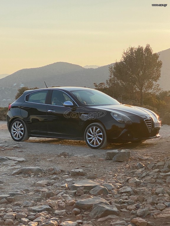 Alfa Romeo Giulietta 2011 Veloce JTDM-2