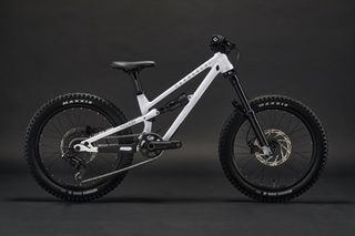 All - Mountain Commencal 2026 COMMENCAL CLASH 20 PURE WHITE 2026-thumb-1