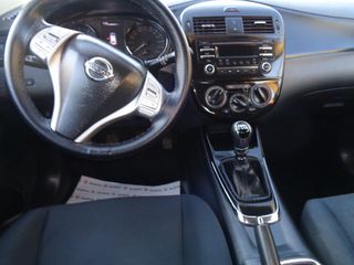 Nissan Pulsar 2018-thumb-10