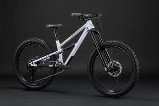 All - Mountain Commencal 2026 COMMENCAL CLASH 24 PURE WHITE 2026