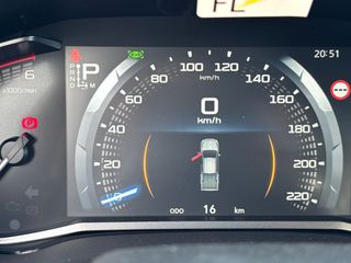 Isuzu D-Max 2026 GRAVITY  AUTO  4 DOOR-thumb-5