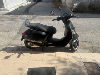 Vespa GTS Super 300 2012