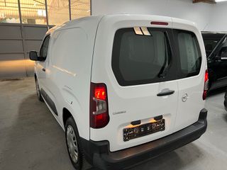 Opel Combo 2019-thumb-21