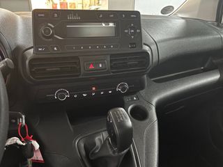 Opel Combo 2019-thumb-28