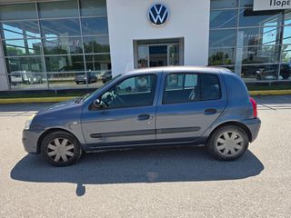 Renault Clio 2004-thumb-2