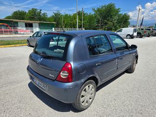 Renault Clio 2004-thumb-4