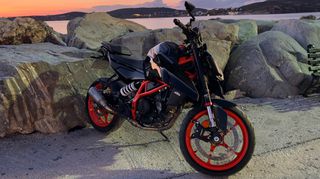 KTM 390 Duke 2024-thumb-4