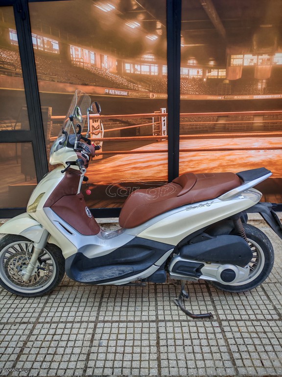 Piaggio Beverly 300i 2012