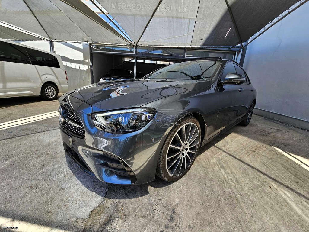 Mercedes-Benz E 220 2021 d AMG Line 9G-TRONIC Panorama LED (145)