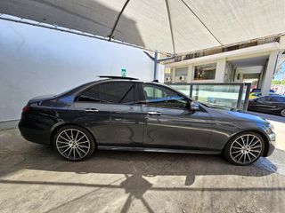 Mercedes-Benz E 220 2021 d AMG Line 9G-TRONIC Panorama LED (145)-thumb-4