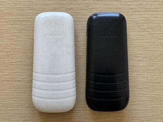2x Samsung E1200-thumb-1