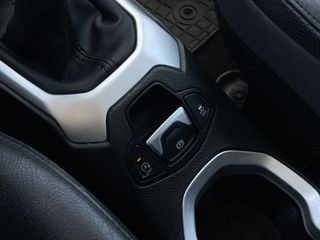 Jeep Renegade 2015 LIMITED-thumb-20