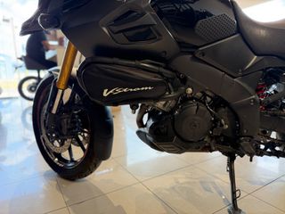 Suzuki V-Strom 1000 2014-thumb-10