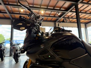 Suzuki V-Strom 1000 2014-thumb-11