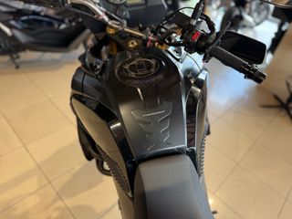 Suzuki V-Strom 1000 2014-thumb-12
