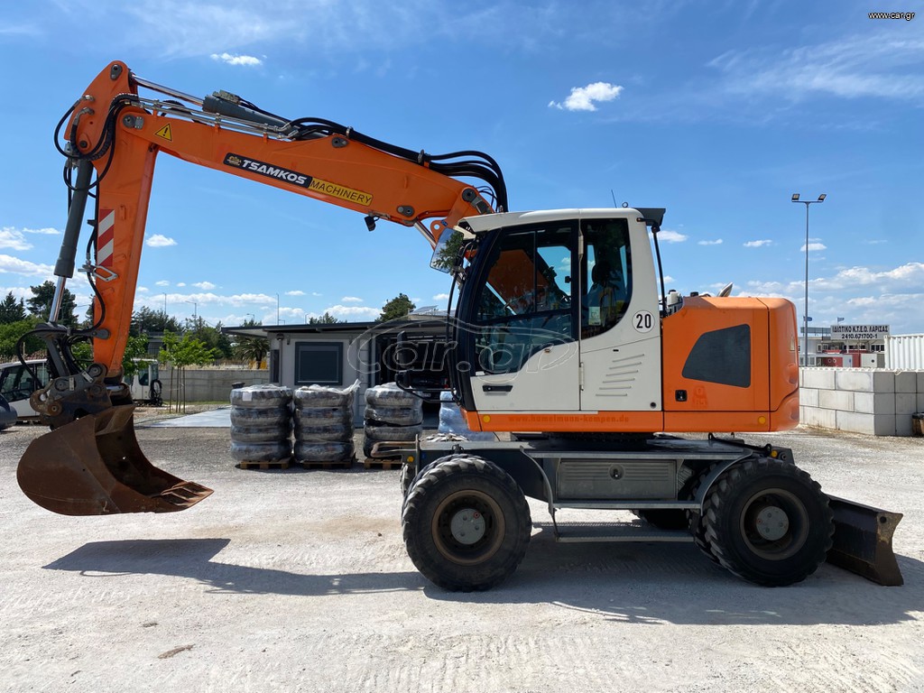 Εκσκαφέας Με Λάστιχα Liebherr 2015 918