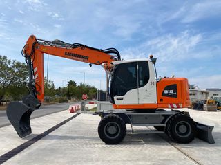 Εκσκαφέας Με Λάστιχα Liebherr 2015 918