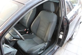Ford Fiesta 2011 ST LINE-thumb-18