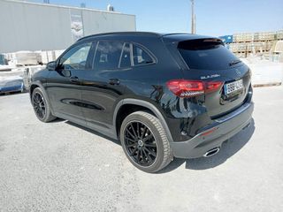 Mercedes-Benz GLA 250 2021 AMG-thumb-2