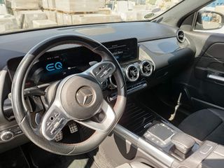 Mercedes-Benz GLA 250 2021 AMG-thumb-7