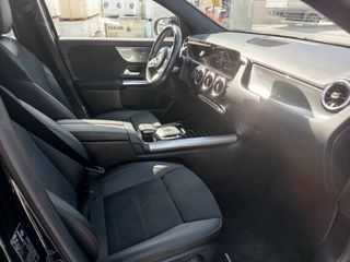 Mercedes-Benz GLA 250 2021 AMG-thumb-9