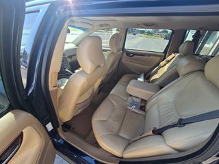 Volvo XC 70 2004 2,5 4x4 AERIO-thumb-12