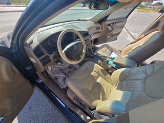 Volvo XC 70 2004 2,5 4x4 AERIO-thumb-17