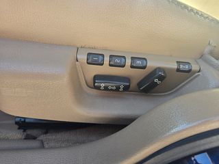 Volvo XC 70 2004 2,5 4x4 AERIO-thumb-21