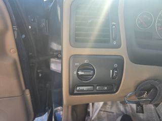 Volvo XC 70 2004 2,5 4x4 AERIO-thumb-22
