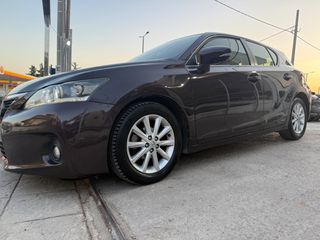 Lexus CT 200h 2011-thumb-3