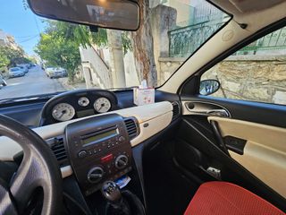 Lancia Ypsilon 2006