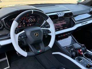 Lamborghini Urus 2025 SE Carbon / B&O 3D / ΕΤΟΙΜΟΠΑΡΑΔΟΤΟ-thumb-16