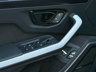 Lamborghini Urus 2025 SE Carbon / B&O 3D / ΕΤΟΙΜΟΠΑΡΑΔΟΤΟ-thumb-34