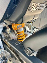Aprilia Tuono 2022 V4 1100 Factory-thumb-4