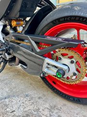 Aprilia Tuono 2022 V4 1100 Factory-thumb-7