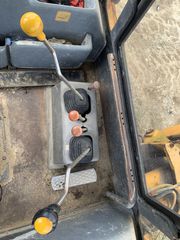 Φορτωτής Με Λάστιχα Hidromek 2000 101B-thumb-8