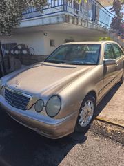 Mercedes-Benz E 200 2001