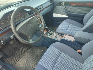 Mercedes-Benz CE 200 1993 W124 CE 200-thumb-10